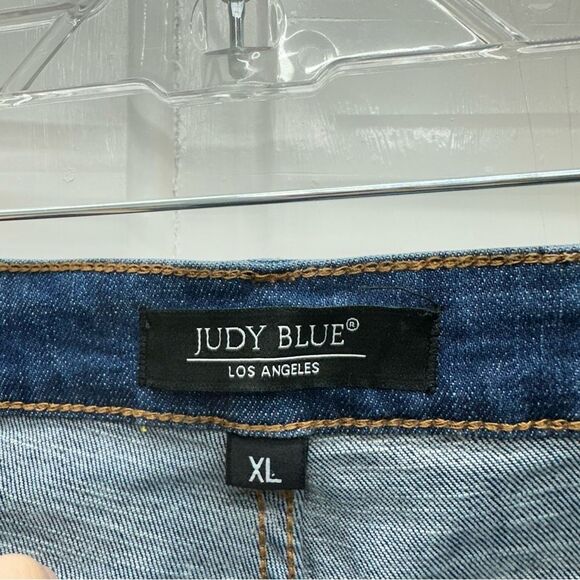 Judy Blue distressed raw frayed hem denim jean shorts women's xl - Picture 4 of 5